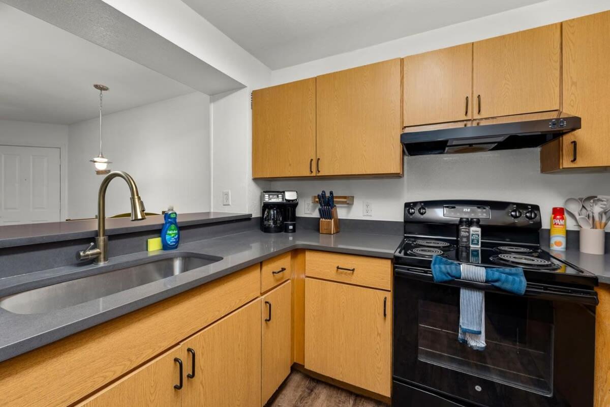 Villa 4Bd 2 Mi To Usf Free Pool + 24 Hour Gym Tampa Exterior foto